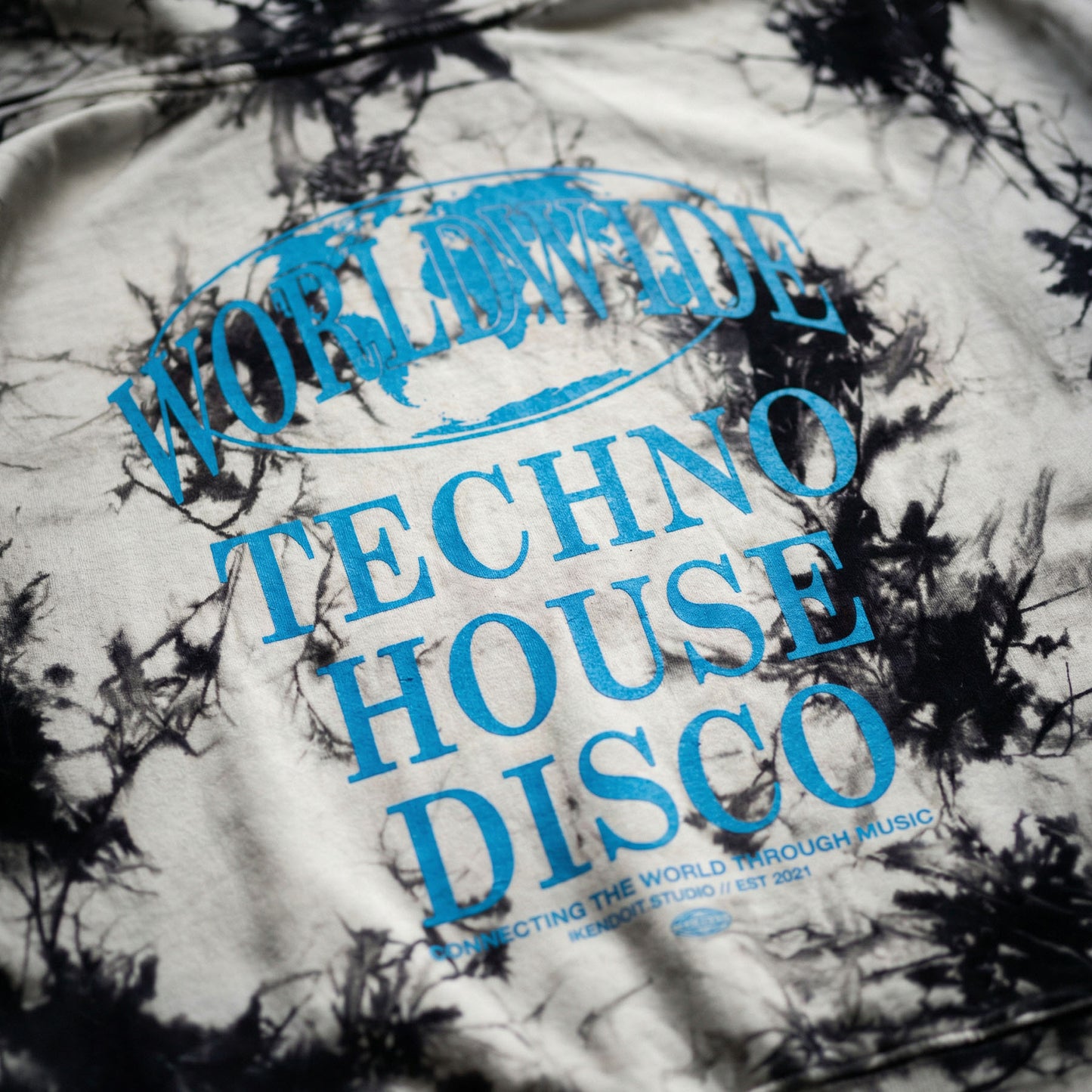 WORLDWIDE Techno x House x Disco Hoodie / Crystal Dye - IKendoit.Shop