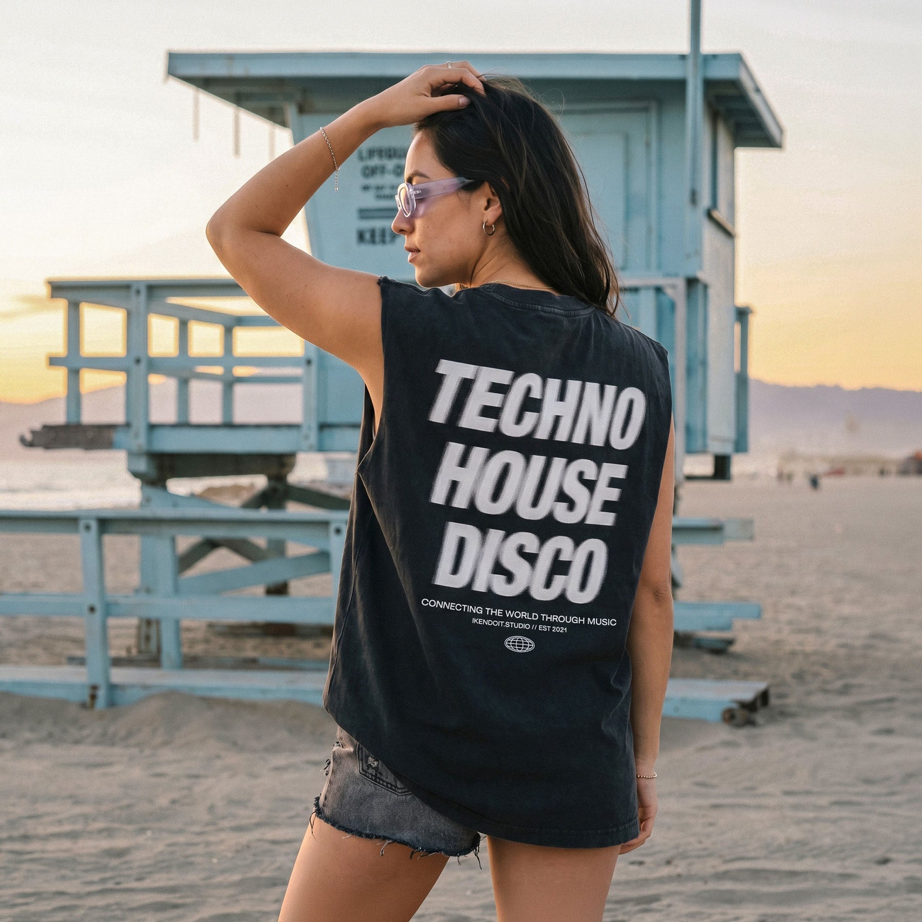 Techno x House x Disco Sleeveless Tee / Vintage Black