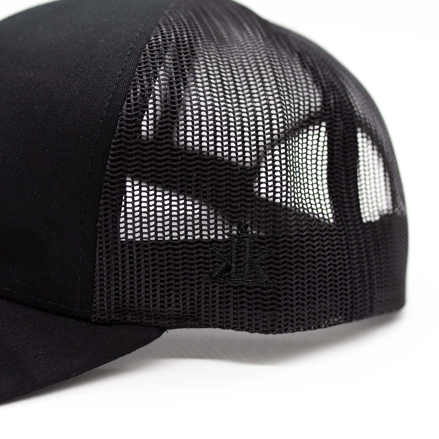 Hausu Trucker Hat // Black - IKendoit.Shop