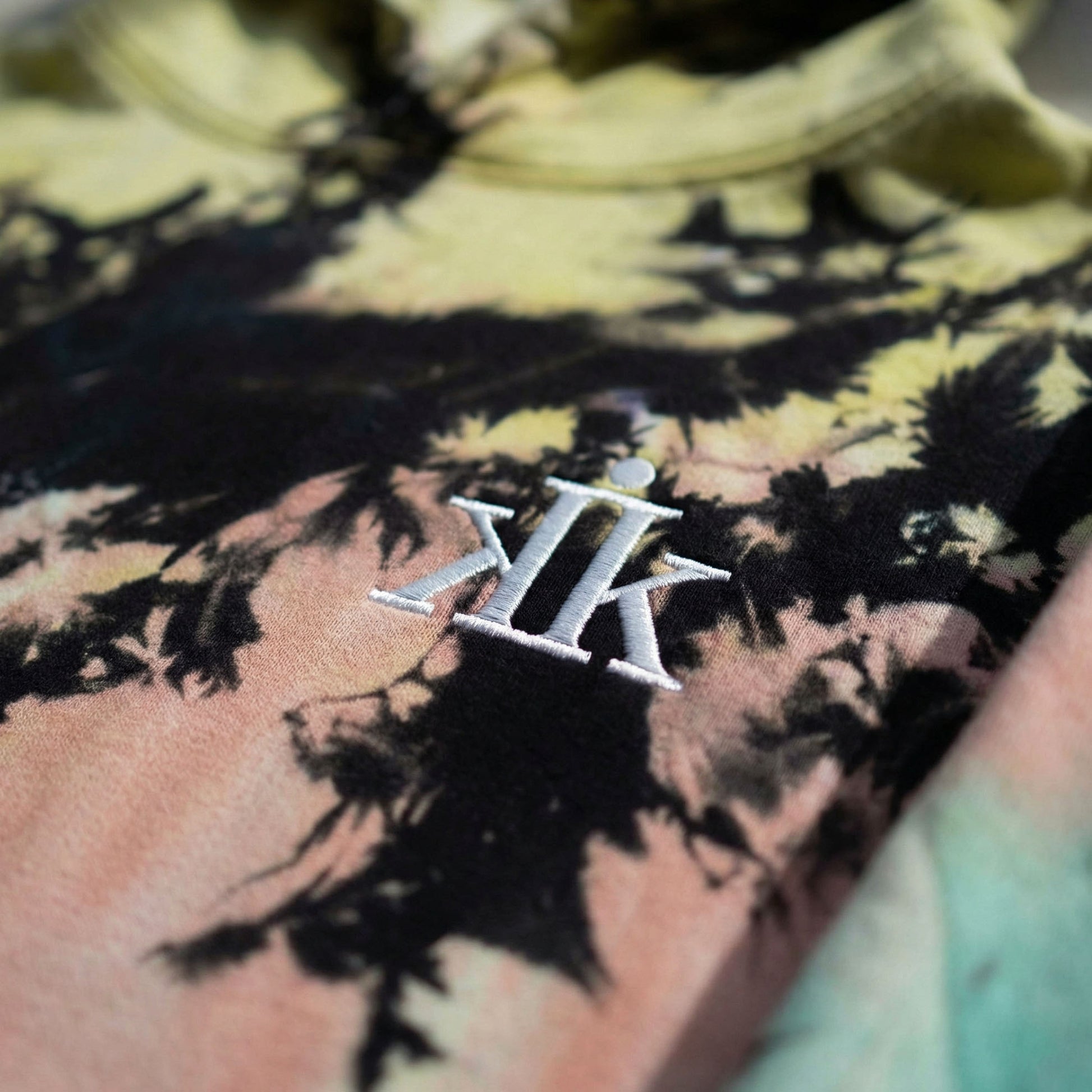 The World Needs Good Music Hoodie / Special Dye - IKendoit.Shop