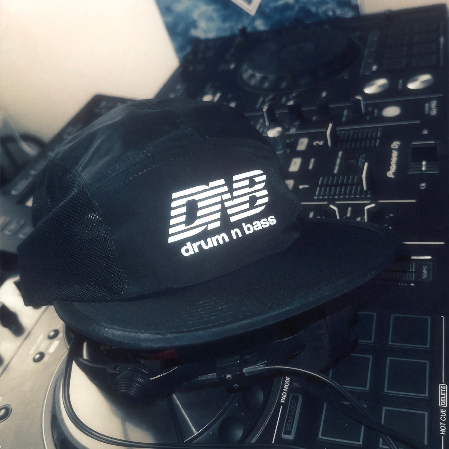 DNB Run Cap / Black