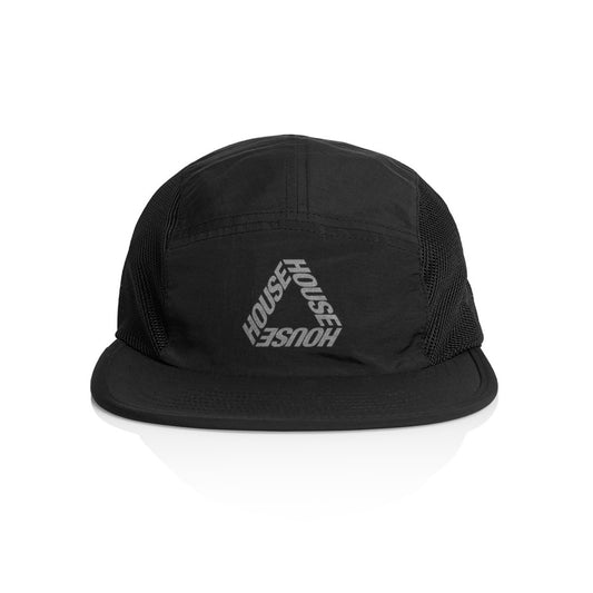 Black cap with 'HOUSE' branding on a white background