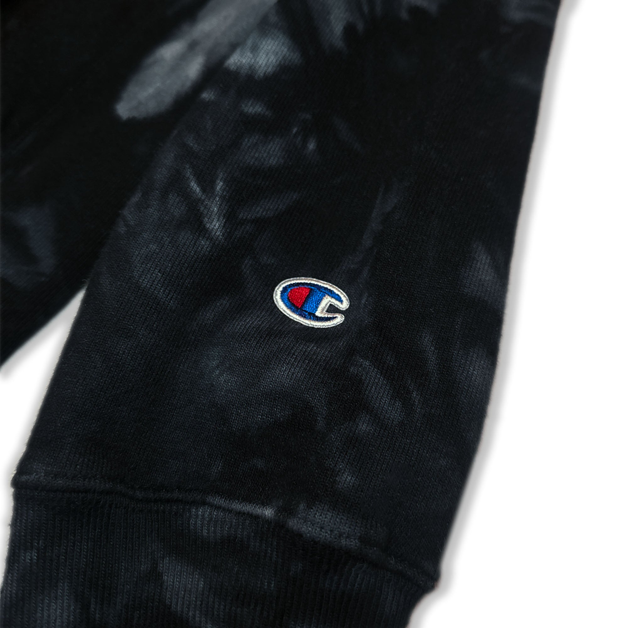 Champion reverse weave hotsell scrunch dye black hoodie