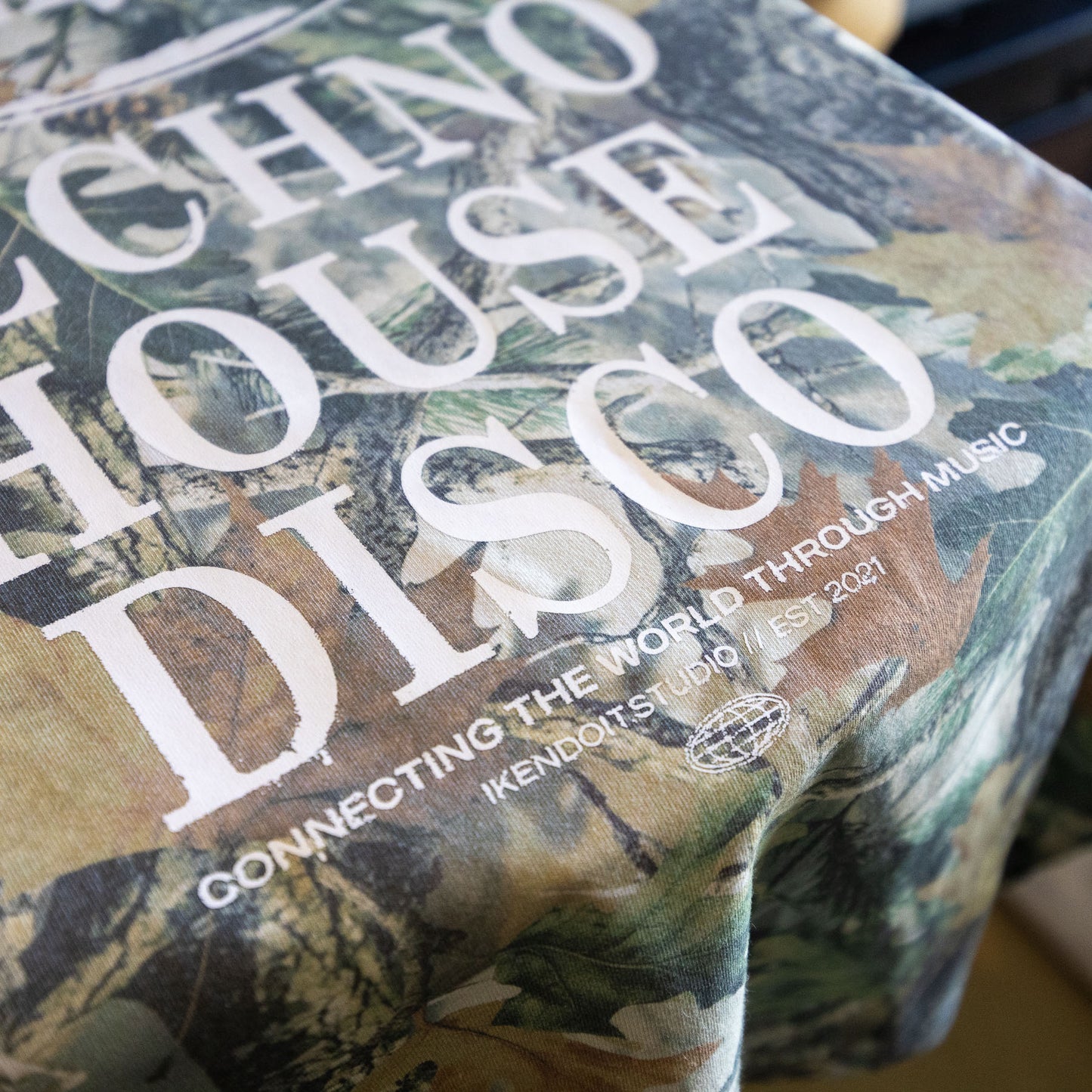 Worldwide Techno x House x Disco Tee / Wood Camo